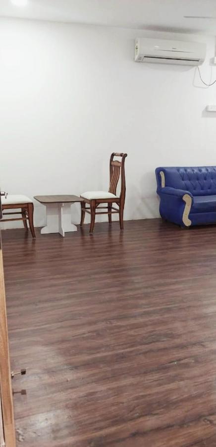 The Black Leaf Hotel Raipur  Bagian luar foto